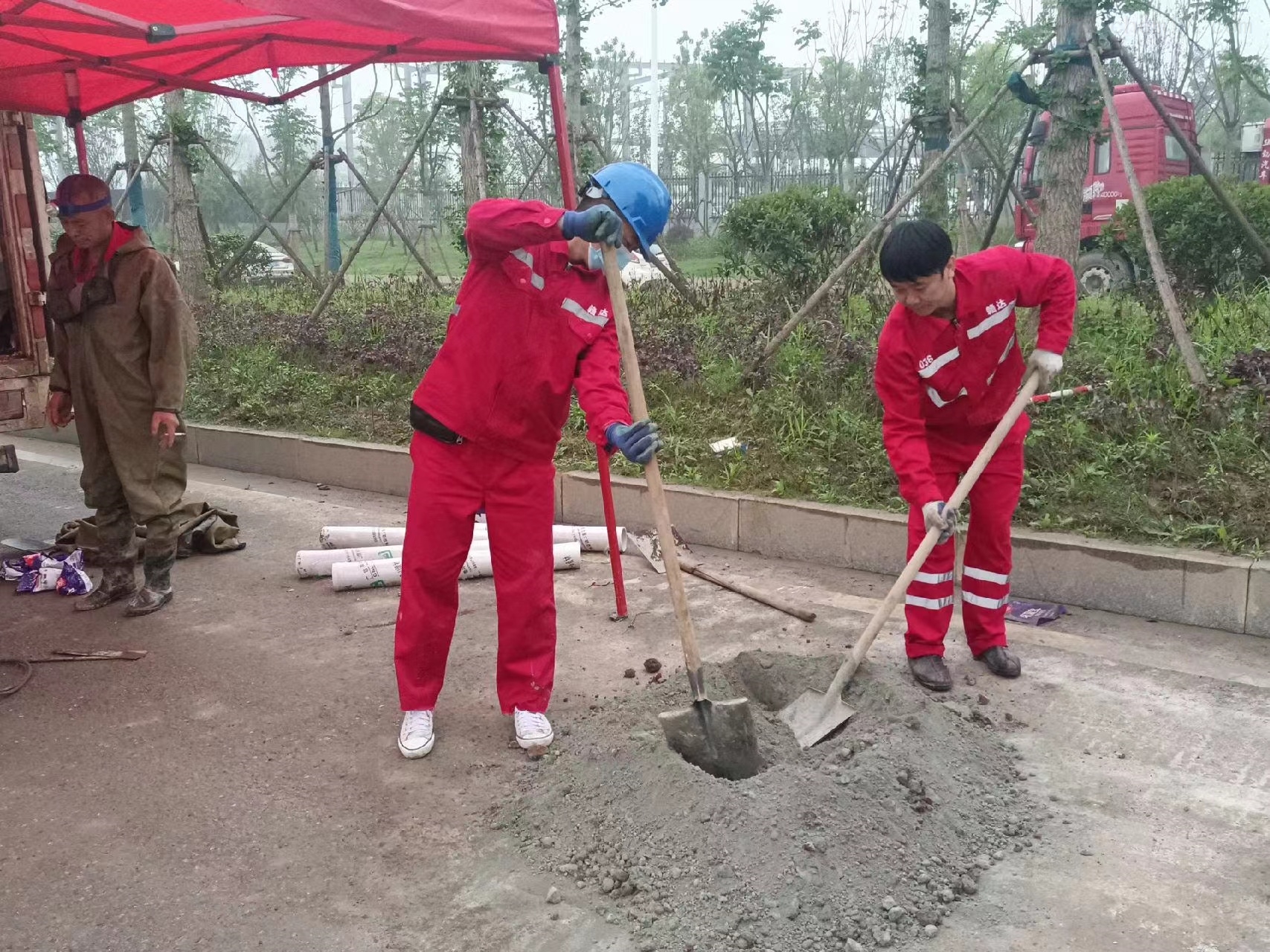 贺州管道疏通哪家好】及时进行市政管道清淤