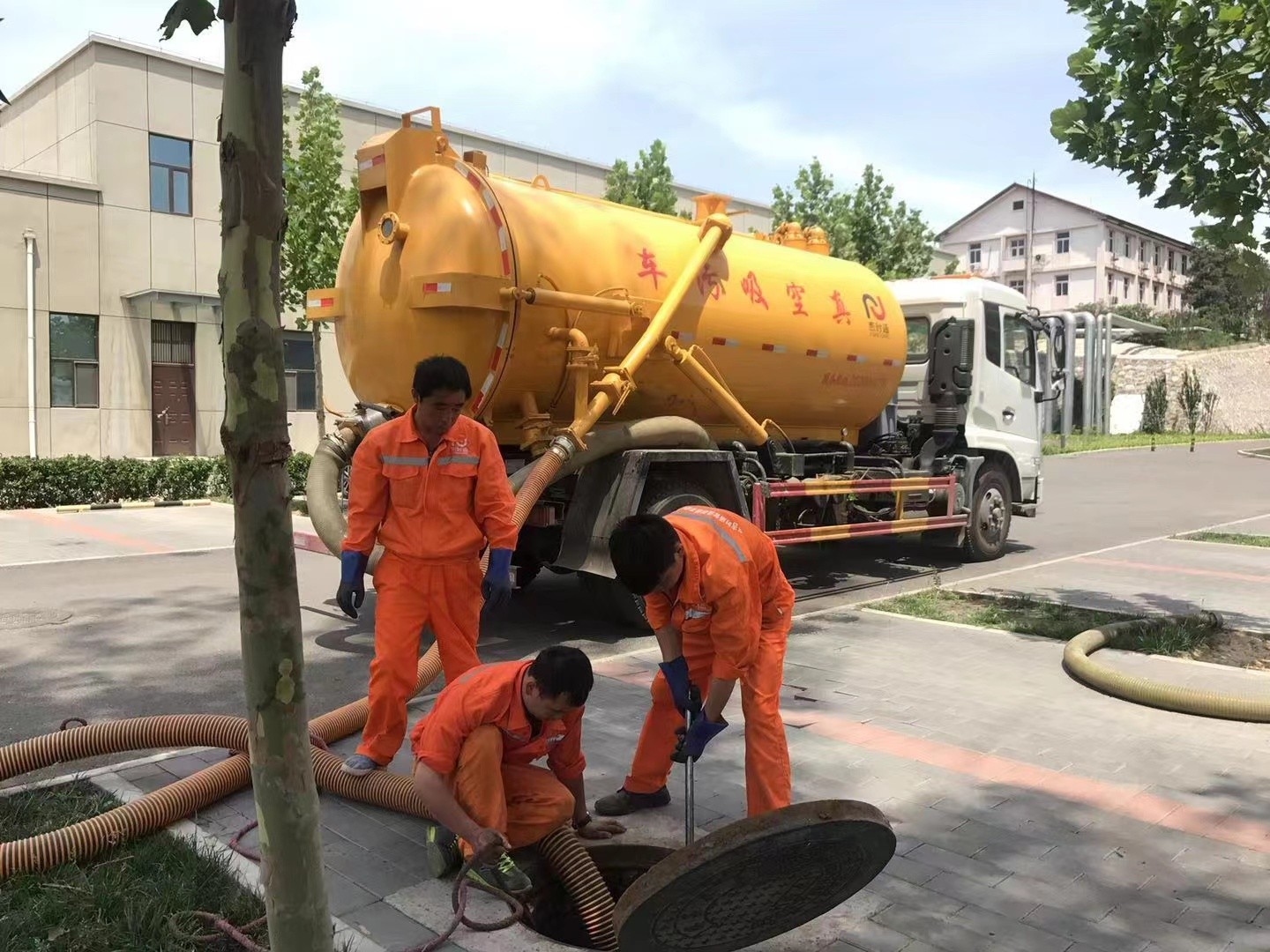 贺州化粪池清理与5-8吨吸粪车施工效率分析